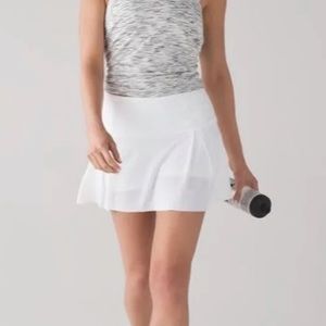 Lululemon lost in pace skirt size 2 TALL